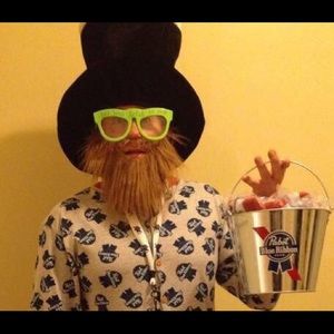 Meet your Posher, Griffin DaKilla 'Bassador